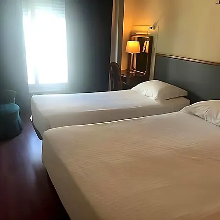 Szálloda Girassol