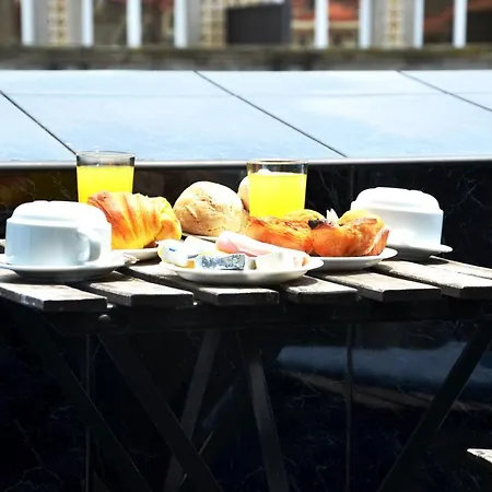 Girassol Hotel 2*