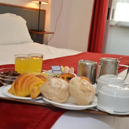 Girassol Hotel 2*